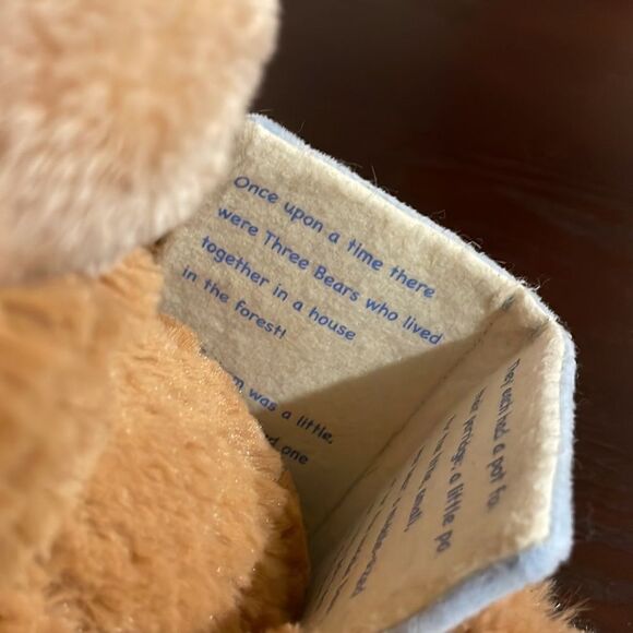 Baby Gund Storytime Cub Bear with Book Storytelling bear Excellent Condition 12” - Picture 7 of 7